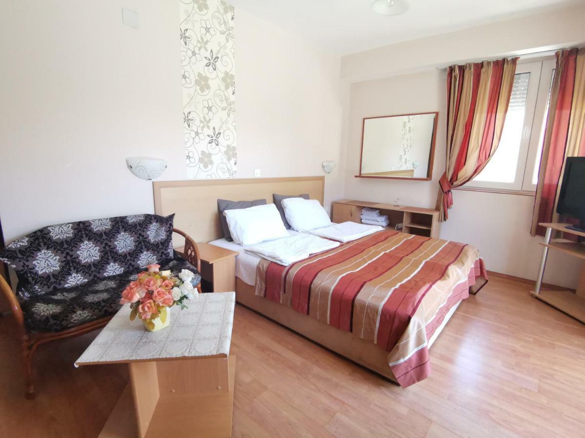 De Lux Apartments Kosta Center โอครีด ภายนอก รูปภาพ